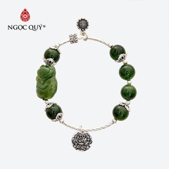 Vòng tay đá Ngọc bích tự nhiên phối charm - Mẫu VC0393 - Ngọc Quý