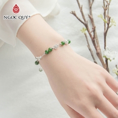 Vòng tay đá Ngọc bích tự nhiên phối charm - Mẫu VC0404 - Ngọc Quý