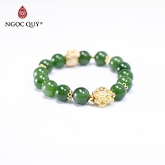 Vòng tay đá Ngọc bích tự nhiên phối charm - Mẫu VC0405 - Ngọc Quý