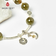 Vòng tay đá Tourmaline tự nhiên phối charm - Mẫu VC0447 - Ngọc Quý