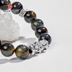 Vòng tay đá Thạch anh mắt hổ tự nhiên phối charm - Mẫu VC0838 - Ngọc Quý