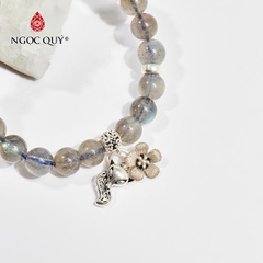 Vòng tay đá Xà cừ tự nhiên phối charm - Mẫu VC1049 - Ngọc Quý