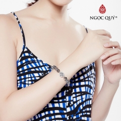 Vòng tay đá Thạch anh tóc tự nhiên phối charm - Mẫu VC1081 - Ngọc Quý