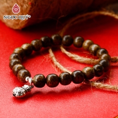 Vòng tay Trầm hương phối charm - Mẫu VC1234 - Ngọc Quý