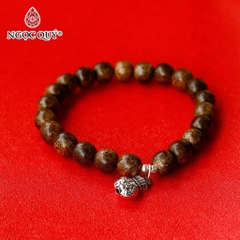 Vòng tay Trầm hương phối charm - Mẫu VC1234 - Ngọc Quý