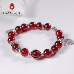 Vòng tay đá Garnet tự nhiên phối charm - Mẫu VC1272 - Ngọc Quý