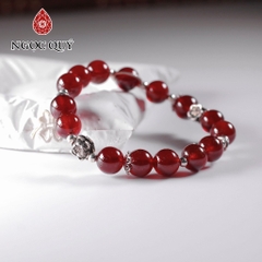 Vòng tay đá Garnet tự nhiên phối charm - Mẫu VC1272 - Ngọc Quý