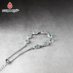 Vòng tay đá Emerald tự nhiên phối charm - Mẫu VC1294 - Ngọc Quý