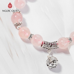 Vòng tay phong thủy đá thạch anh hồng phối charm chuông bạc hạt 10mm