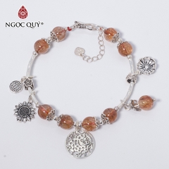 Vòng tay phong thủy đá thạch anh tóc đỏ phối charm heo tài lộc hạt 8mm