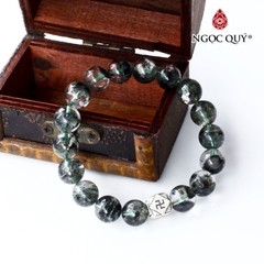 Vòng thạch anh ưu linh xanh 12mm charm bạc chữ vạn
