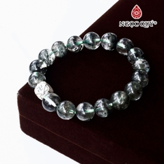 Vòng thạch anh ưu linh xanh 12mm charm bạc chữ vạn