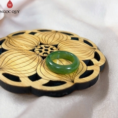 Nhẫn đá bản hẹ đá ngọc bích