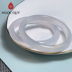 Vòng mã não trắng chalcedony bạc nguyệt quang bản hẹ 7-9mm chất AAA - Ngọc Quý