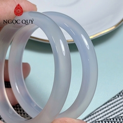 Vòng mã não trắng chalcedony bạc nguyệt quang bản hẹ 7-9mm chất AAA - Ngọc Quý