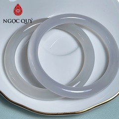 Vòng mã não trắng chalcedony bạc nguyệt quang cọng tròn 8mm chất AAA - Ngọc Quý