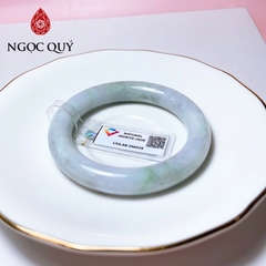 Vòng cẩm thạch A - Ngọc phỉ thúy type A bản tròn trắng điểm lý, hoàng phỉ, gà đen ni 51-55mm (kèm kđ type A)- Ngoc Quý
