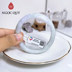 Vòng cẩm thạch A - Phỉ thúy type A bản hẹ xanh nhạt phớt tím tử lan ni 50 - 56 mm (kèm kđ Liulab) - Ngọc Quý