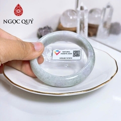 Vòng cẩm thạch A - Phỉ thúy type A bản hẹ xanh nhạt phớt tím tử lan ni 50 - 56 mm (kèm kđ Liulab) - Ngọc Quý