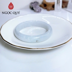 Vòng cẩm thạch A - Ngọc phỉ thúy type A bản hẹ bạch ngọc phớt xanh nhẹ điểm dầu chất nếp mịn ni 52 - 56 mm - Ngoc Quý