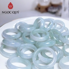 Nhẫn cẩm thạch A - Nhẫn phỉ thúy chất nếp bạch ngọc phớt xanh nhẹ chất nếp mịn