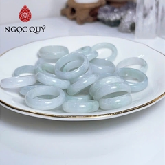 Nhẫn cẩm thạch A - Nhẫn phỉ thúy bạch ngọc phớt xanh - Ngọc Quý