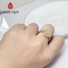Nhẫn thạch anh tóc vàng - Nhẫn hoa mẫu đơn thạch anh tóc vàng - Ngọc Quý