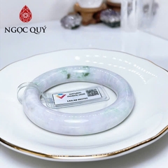 Vòng cẩm thạch A - Ngọc phỉ thúy type A bản tròn nền trắng phớt tím và bông xanh ni 51 mm (kèm kđ type A)- Ngoc Quý