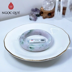 Vòng cẩm thạch A - Vòng phỉ thúy type A bản bản hẹ tròn xanh điểm tím hoa bay ni 51-55 mm ( Kèm kđ type A) - Ngọc Quý