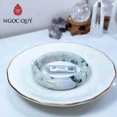 Vòng cẩm thạch A - Vòng phỉ thúy type A bản bản hẹ tròn xanh điểm tím hoa bay ni 51-55 mm ( Kèm kđ type A) - Ngọc Quý