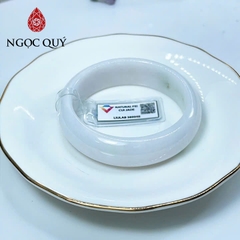Vòng cẩm thạch A - Vòng phỉ thúy type A bản bản hẹ bạch ngọc điểm bông xanh ni 56-59 mm ( Kèm kđ type A) - Ngọc Quý