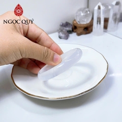 Vòng mã não - Vòng tay liền khối đá mã não trắng ánh tím tự nhiên chất 3A bản 9-11mm - Ngọc Quý