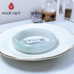 Vòng cẩm thạch A - Vòng phỉ thúy type A bạch ngọc phớt xanh điểm lý và gà đen ni 57 mm ( Kèm kđ type A) - Ngọc Quý