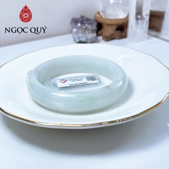 Vòng cẩm thạch A - Vòng phỉ thúy type A bạch ngọc phớt xanh điểm lý và gà đen ni 57 mm ( Kèm kđ type A) - Ngọc Quý