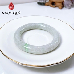 Vòng cẩm thạch A Myanmar - Ngọc phỉ thúy type A bản tròn hẹ xanh táo nhạt ni 52-58 mm - Ngoc Quý