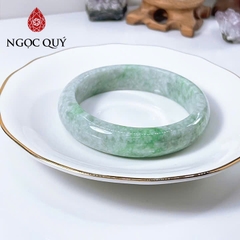 Vòng cẩm thạch A Myanmar - Ngọc phỉ thúy type A bản hẹ xanh táo táo điểm lý ni 58 mm - Ngoc Quý