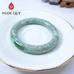 Vòng cẩm thạch A - Vòng cẩm thạch liền khối bản tròn và hẹ xanh táo điểm lý - Ngọc Quý