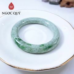 Vòng cẩm thạch A - Vòng cẩm thạch liền khối bản tròn và hẹ xanh táo điểm lý - Ngọc Quý