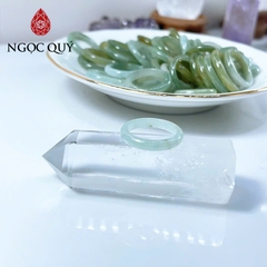 Nhẫn cẩm thạch A - Nhẫn phỉ thúy type A xanh dầu điểm huyết bản 3-4mm - Ngọc Quý