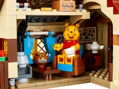 Bộ Mô Hình LEGO Ideas Ngôi Nhà Của Winnie the Pooh #21326