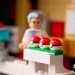 Bộ Mô Hình Khoảnh Khắc Huấn Luyện Viên: Quả Cầu Poké Ball LEGO Pokemon #72154