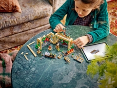 Bộ Mô Hình Lắp Ráp LEGO Harry Potter Lớp Học Thảo Dược #76445