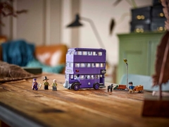 Bộ Mô Hình Lắp Ráp LEGO Xe Bus Hiệp Sĩ #76446