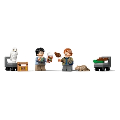 Bộ Mô Hình Lắp Ráp LEGO Chặn Sách Tàu Hogwarts #76450