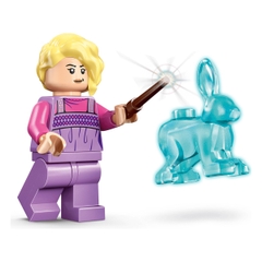 Bộ Mô Hình LEGO Harry Potter Nhà Của Luna Lovegood Kèm Đèn Chiếu #76467