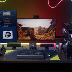 Bàn phím gaming có dây Corsair SKIFF 100