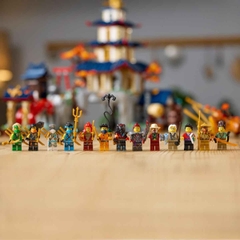 Bộ Mô Hình Đấu Trường Thành Ninja LEGO NINJAGO #71814