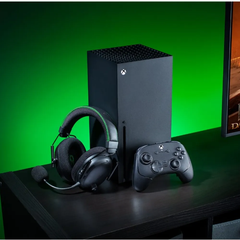 Tay cầm chơi game không dây Razer Wolverine V4 Pro
