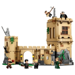 Bộ Mô Hình Lắp Ráp LEGO Harry Potter Lớp Học Bay Hogwarts #76447