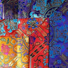 KHĂN TRẢI BÀN VUÔNG